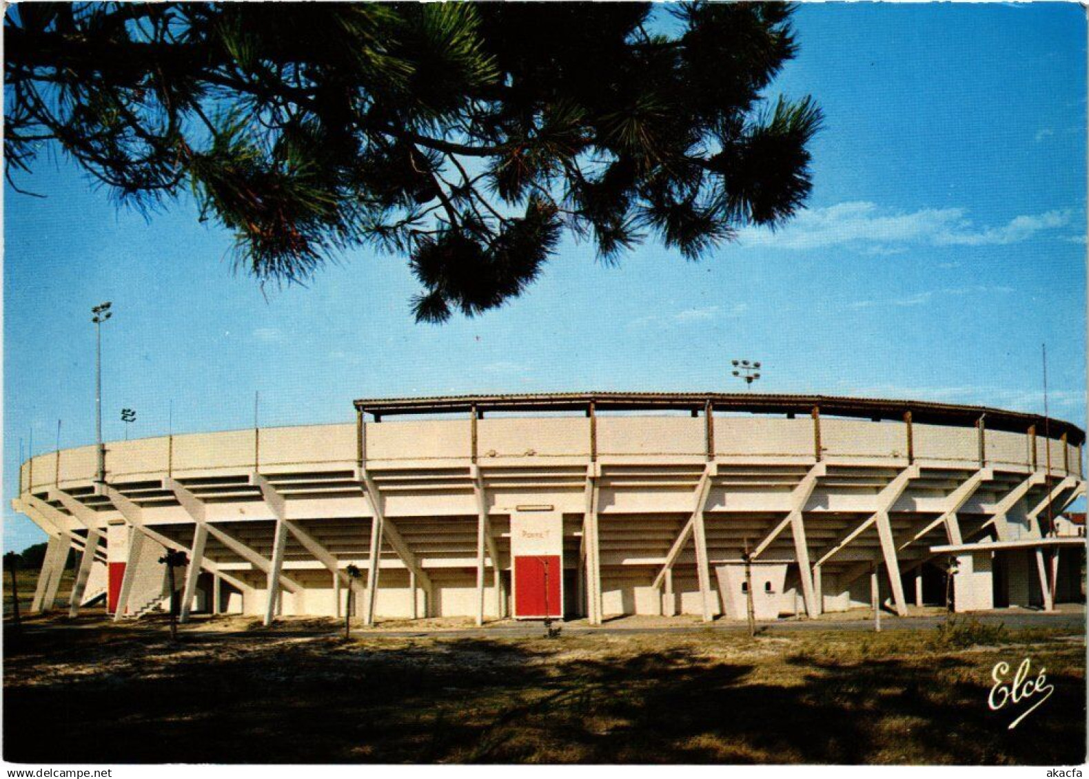 CPM Vieux-Boucau Les arenes FRANCE (1337294)