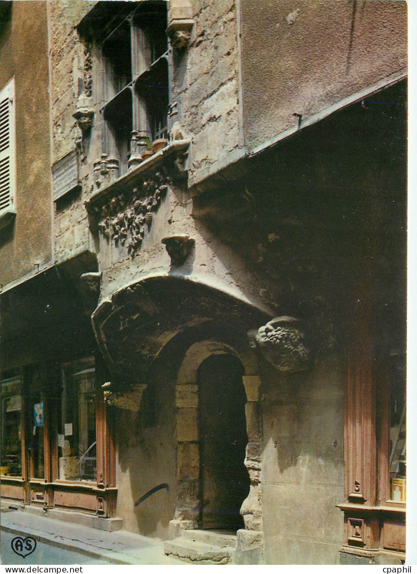 CPM Villefranche de Rouergue Aveyron Vieille Porte rue Marcellin Fabre