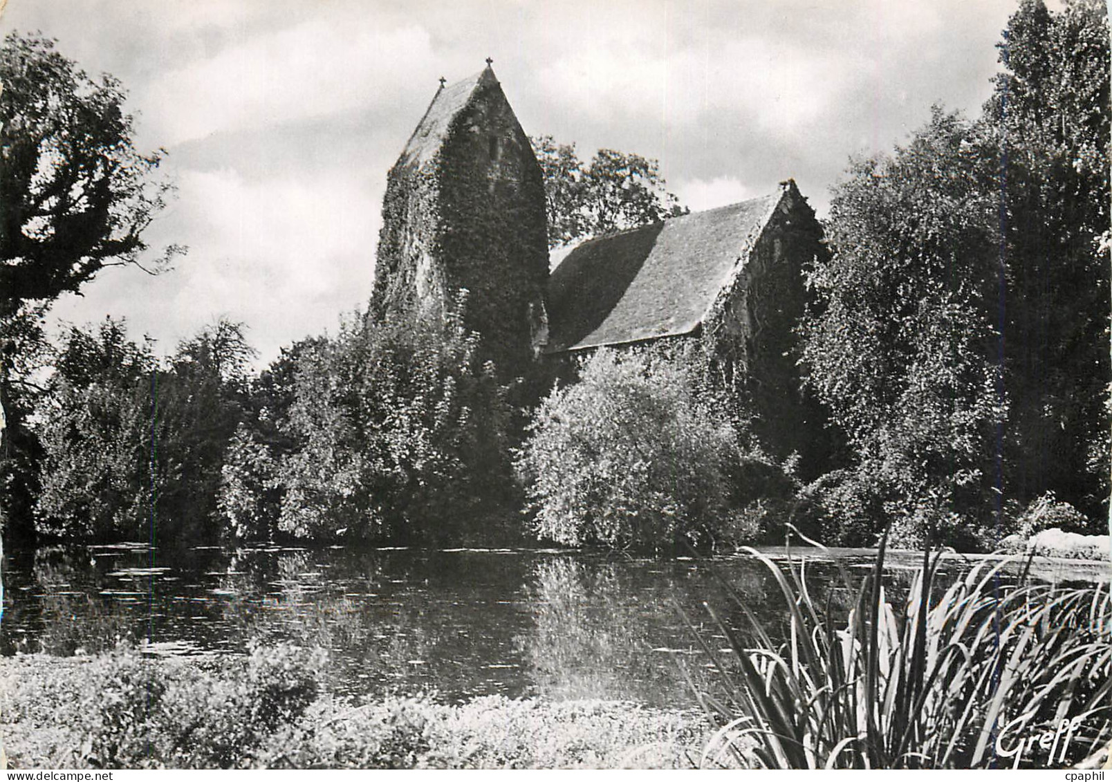 CPM Villerville sur Mer Calvados Chapelle de Criqueboeuf