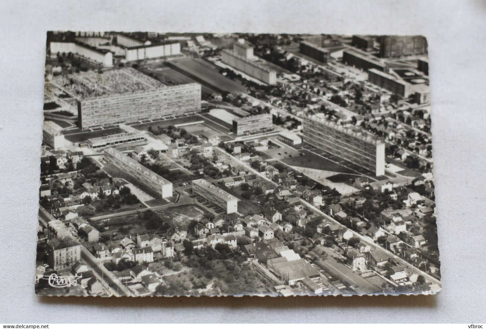Cpm, vue générale sur Bondy et les HLM, Seine saint Denis 93