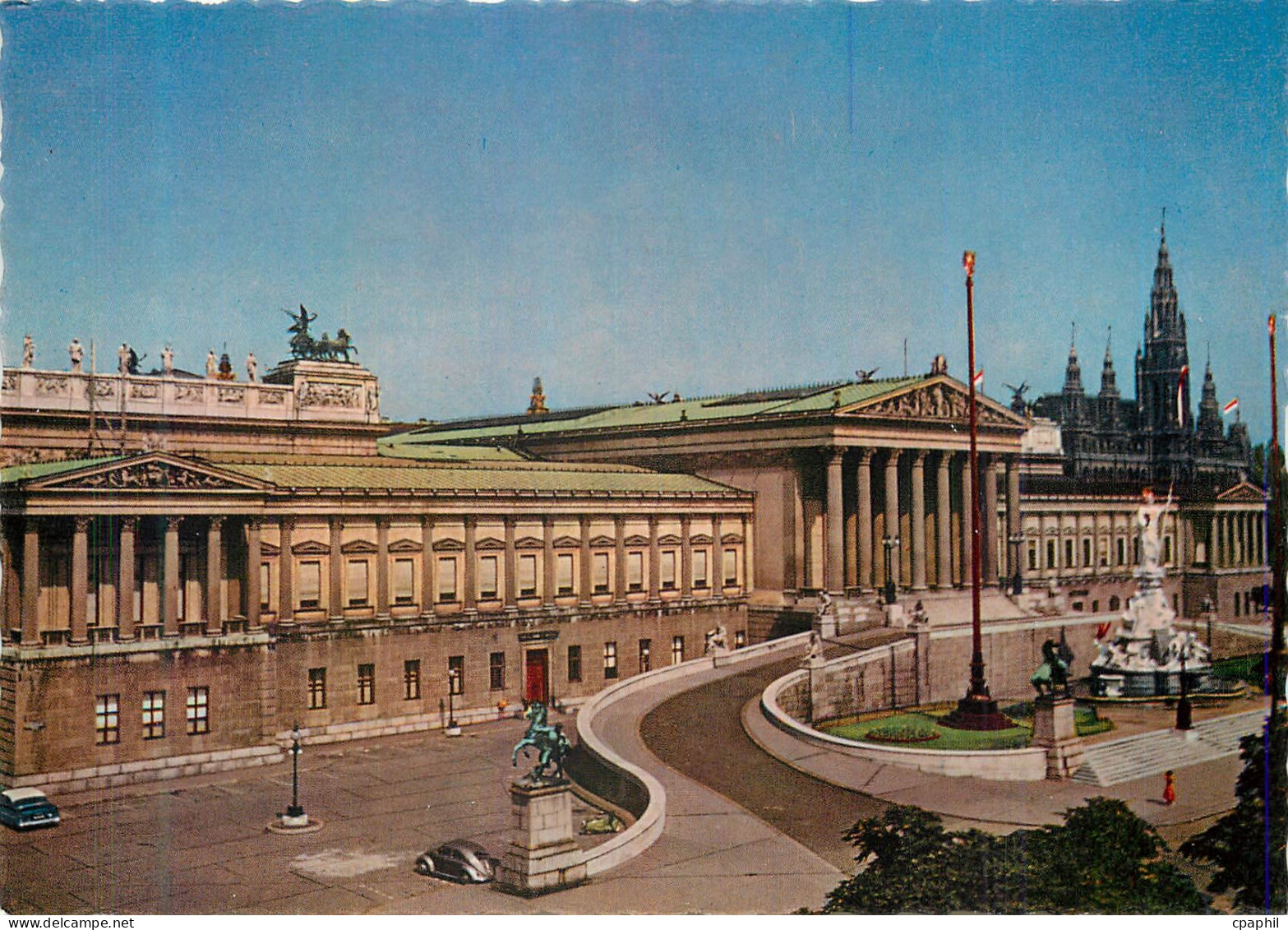 CPM Wien Parlement a l'arrier plan l'hotel de ville