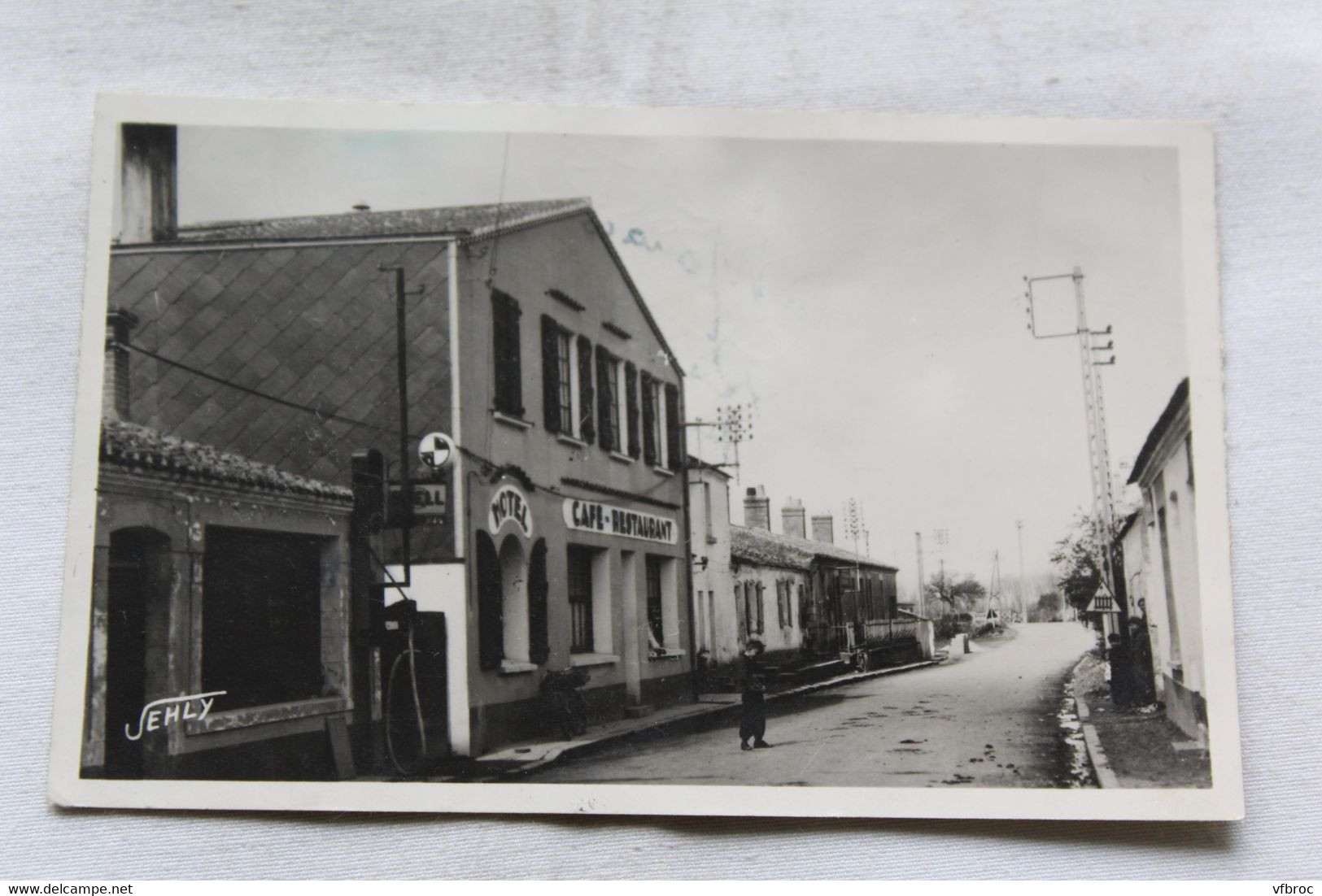 Cpsm 1947, Saint Hilaire de Riez, route de saint Jean de Monts, Vendée 85