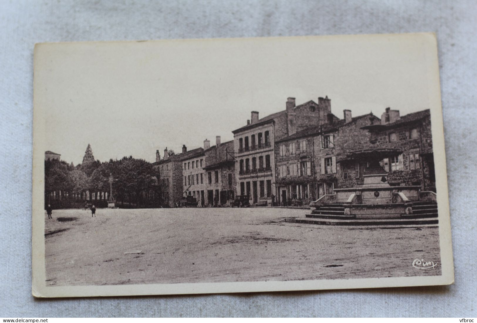 Cpsm 1952, Monistrol sur Loire, place du collège, haute Loire 43