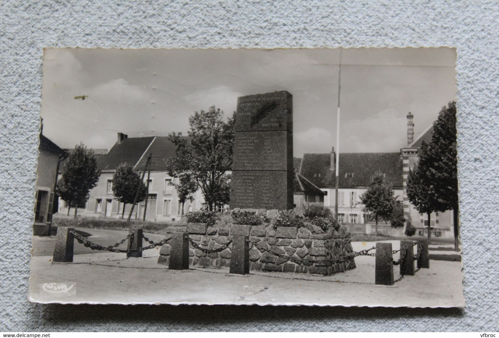 Cpsm 1956, Vertus, monument de la résistance, Marne 51