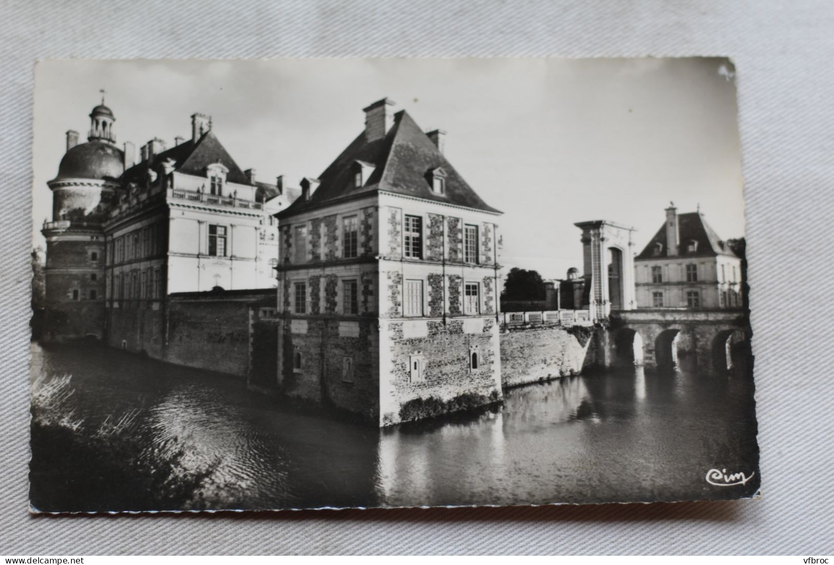 Cpsm 1957, Saint Georges sur Loire, le château, côté Nord, Maine et Loire 49