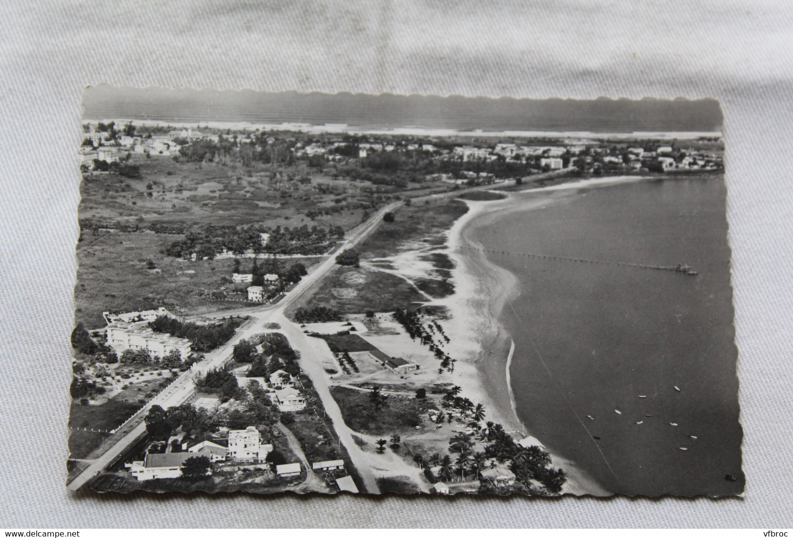 Cpsm 1962, Pointe Noire, la plage mondaine, Congo