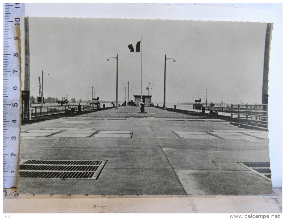 CPSM  (68) Haut Rhin - Ecluses de la Centrale hydraulique de Vogelgrün