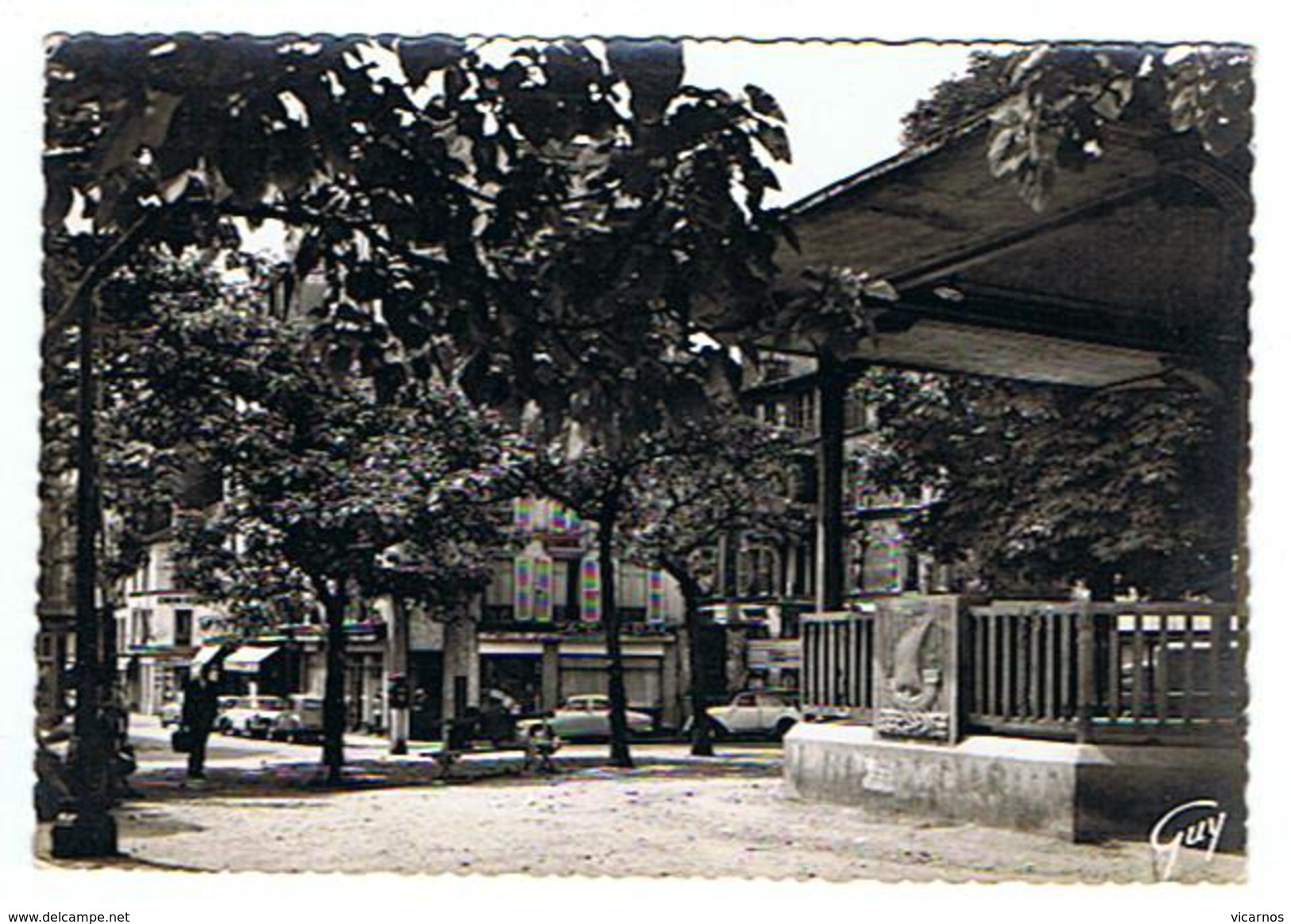 CPSM 75 PARIS 20 eme Place de la Reunion