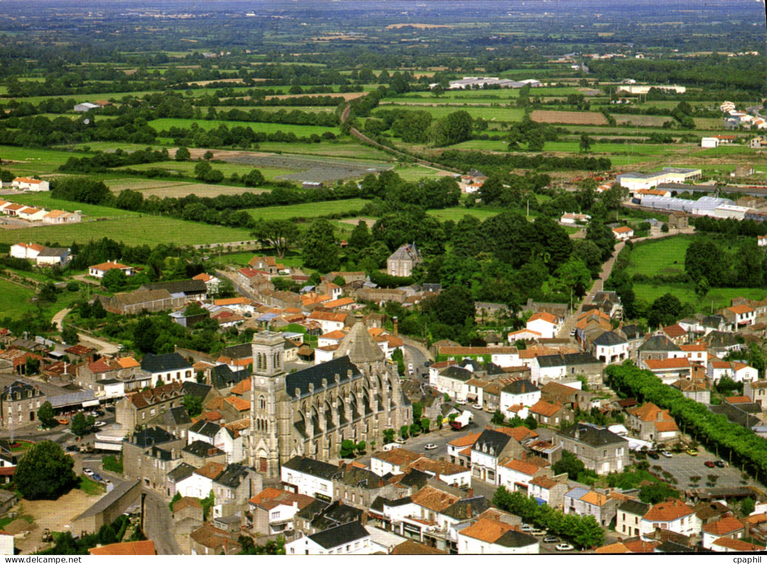CPSM AIZENAY Vue d'ensemble