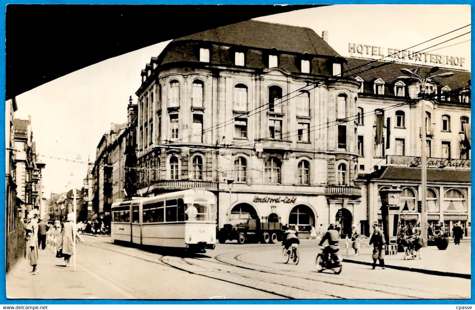 CPSM AK Allemagne Thuringe ERFURT Bahnhofsvorplatz mit Hotel Erfurter Hof (animation, Tramway)