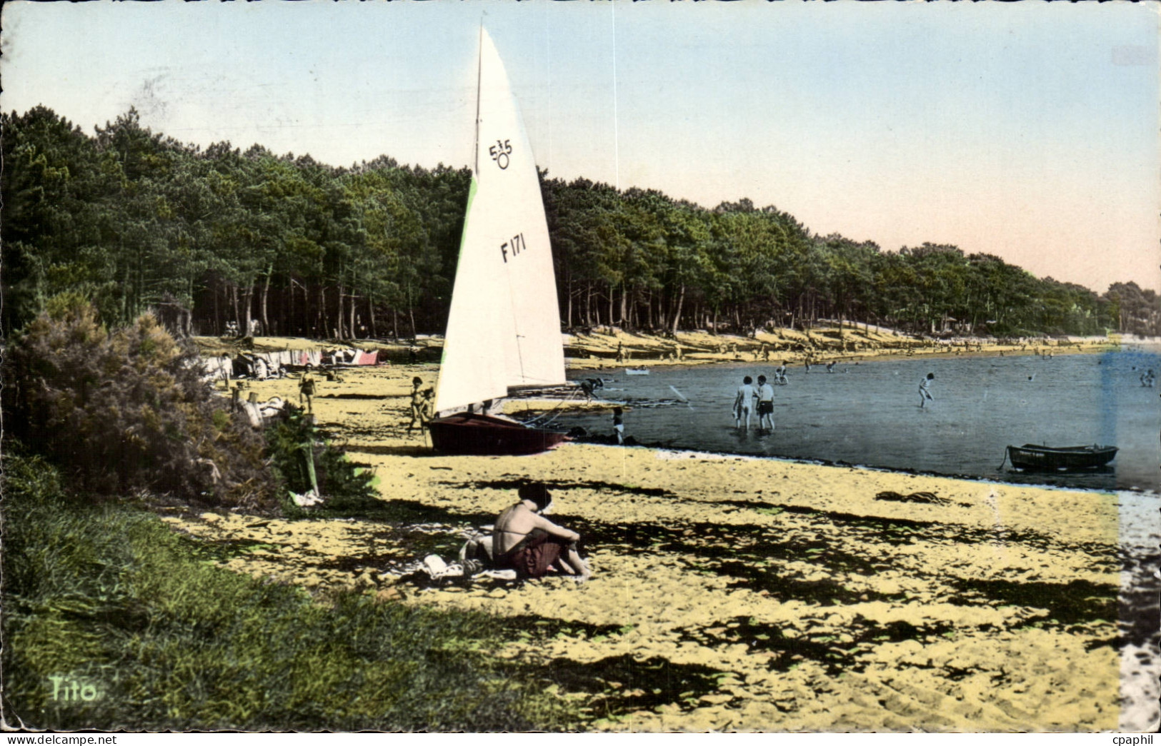 CPSM Andernos les Bains Le Mauret La plage devant le terrain de camping