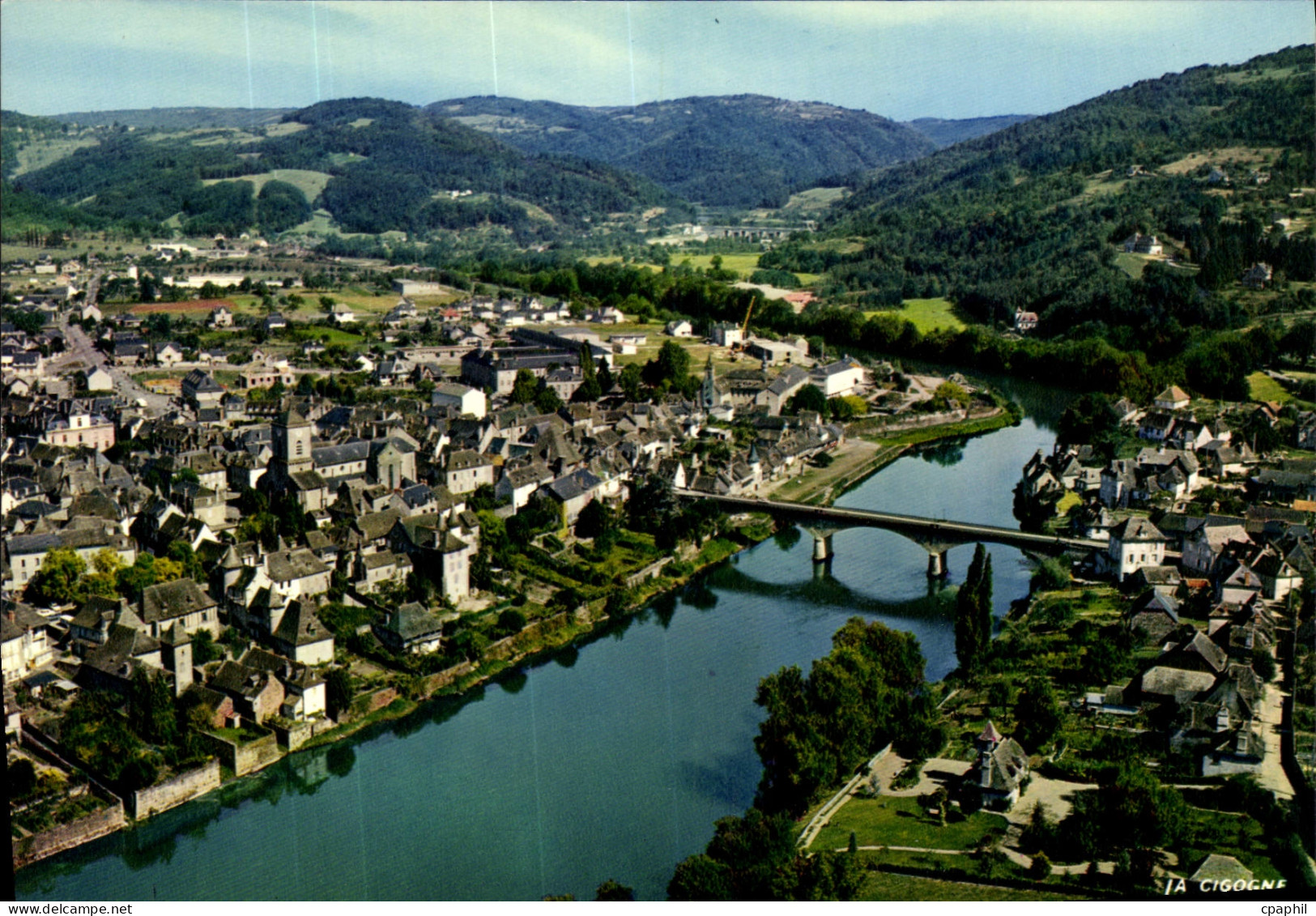 CPSM Argentat Vue Aerienne La Dordogne
