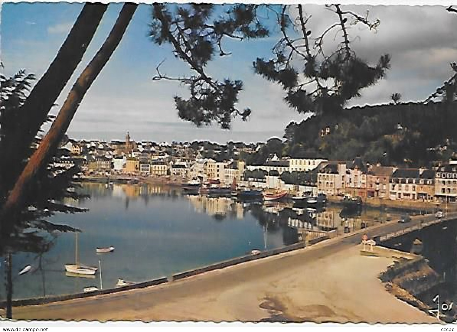 CPSM Audierne Vue générale sur la ville