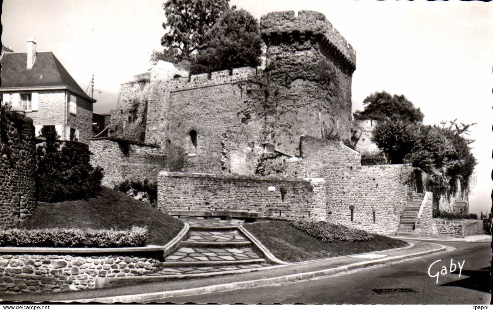 CPSM Avranches Le Donjon