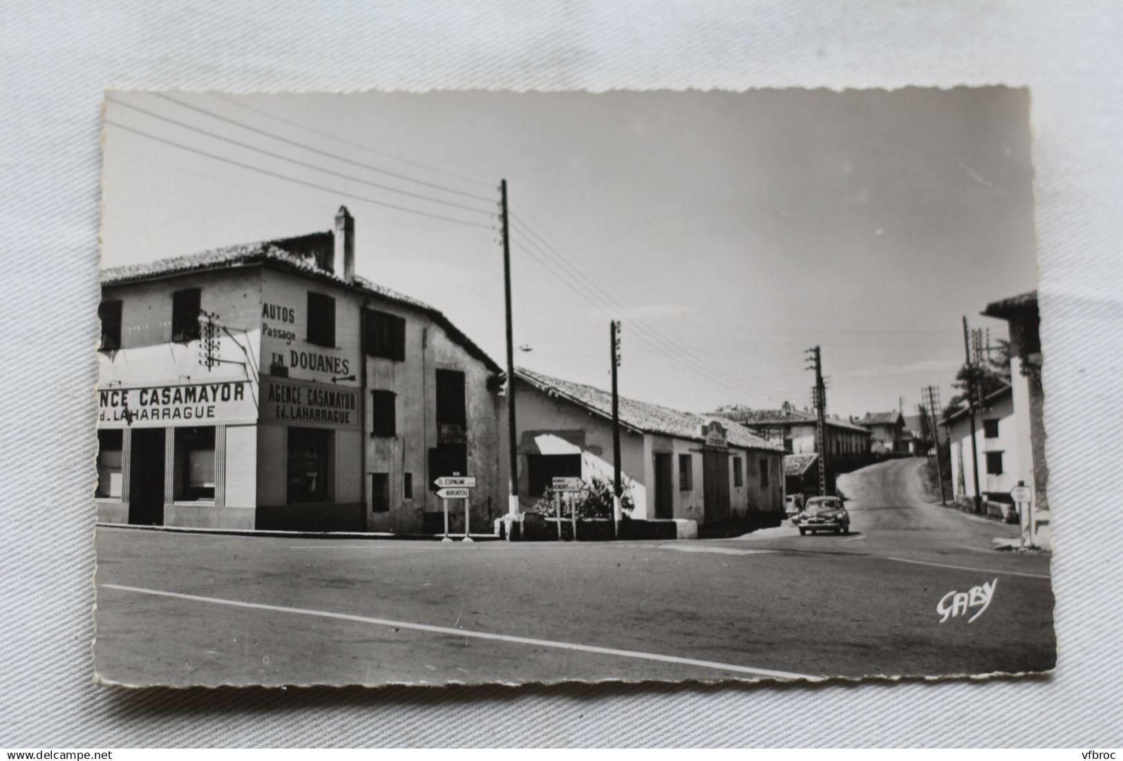Cpsm, Béhobie, carrefour des routes d'Hendaye et d'Espagne, Pyrénées Atlantiques 64