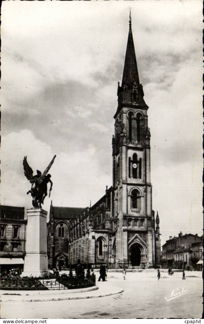 CPSM Bergerac Eglise Notre Dame