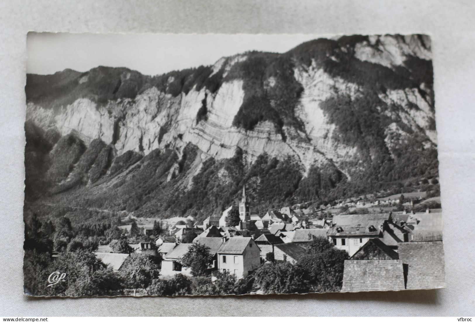 Cpsm, Bourg d'Oisans, vue sur la ville et massif de Prégentil, Isère 38