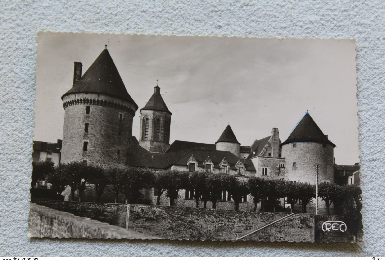 Cpsm, Bourganeuf, l'église et les tours, Creuse 23