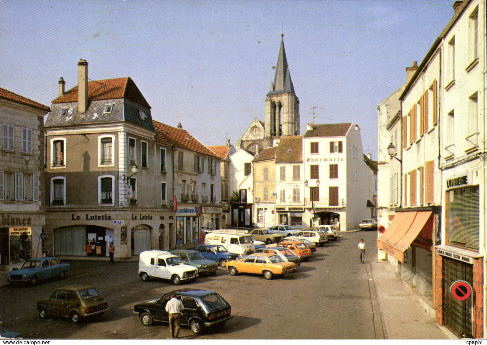 CPSM Brie Comte Robert (Seine et Marne) Place du Marche