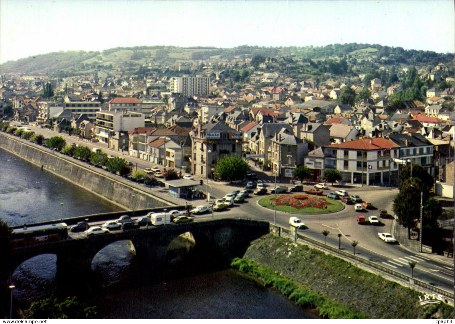 CPSM Brive La Gaillarde Le Rond Point Et Le Pont Cardinal