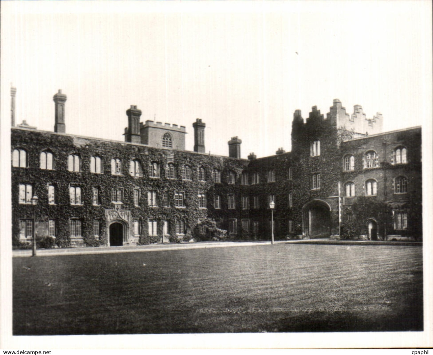 CPSM Cambridge Front court fesus college cambridge