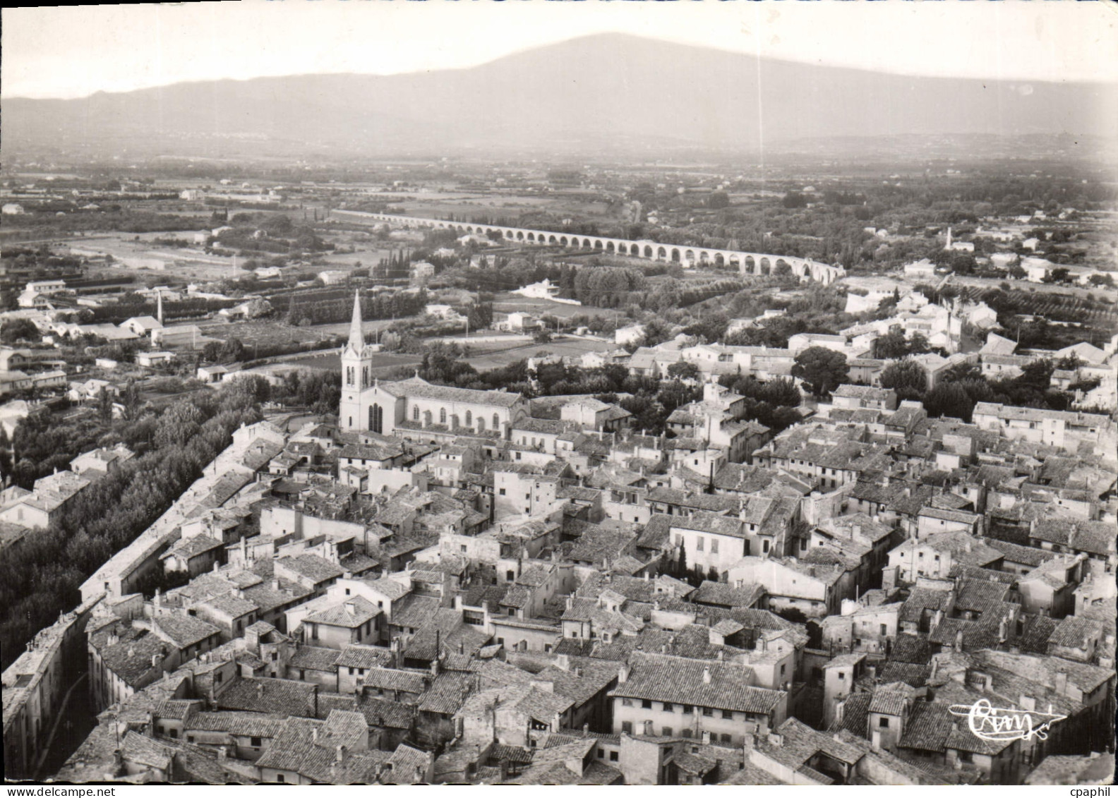 CPSM Carpentras Vue Aerienne Generale Eglise
