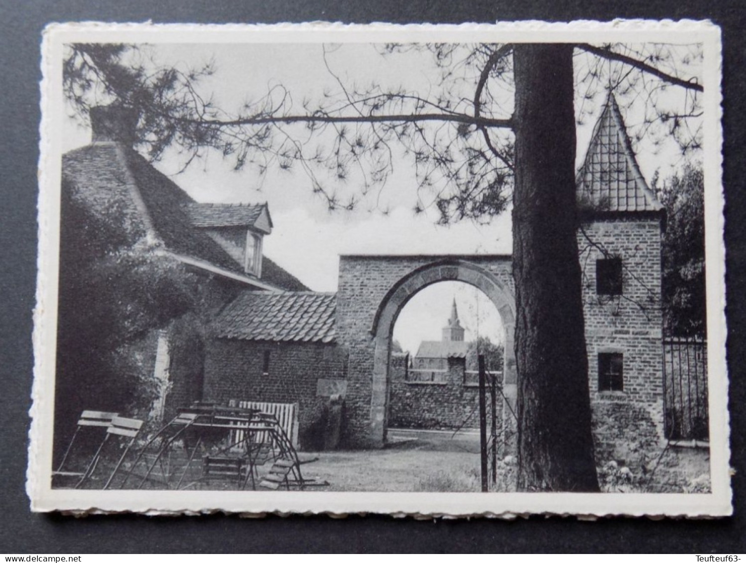 Cpsm château d'Herchies (x13)