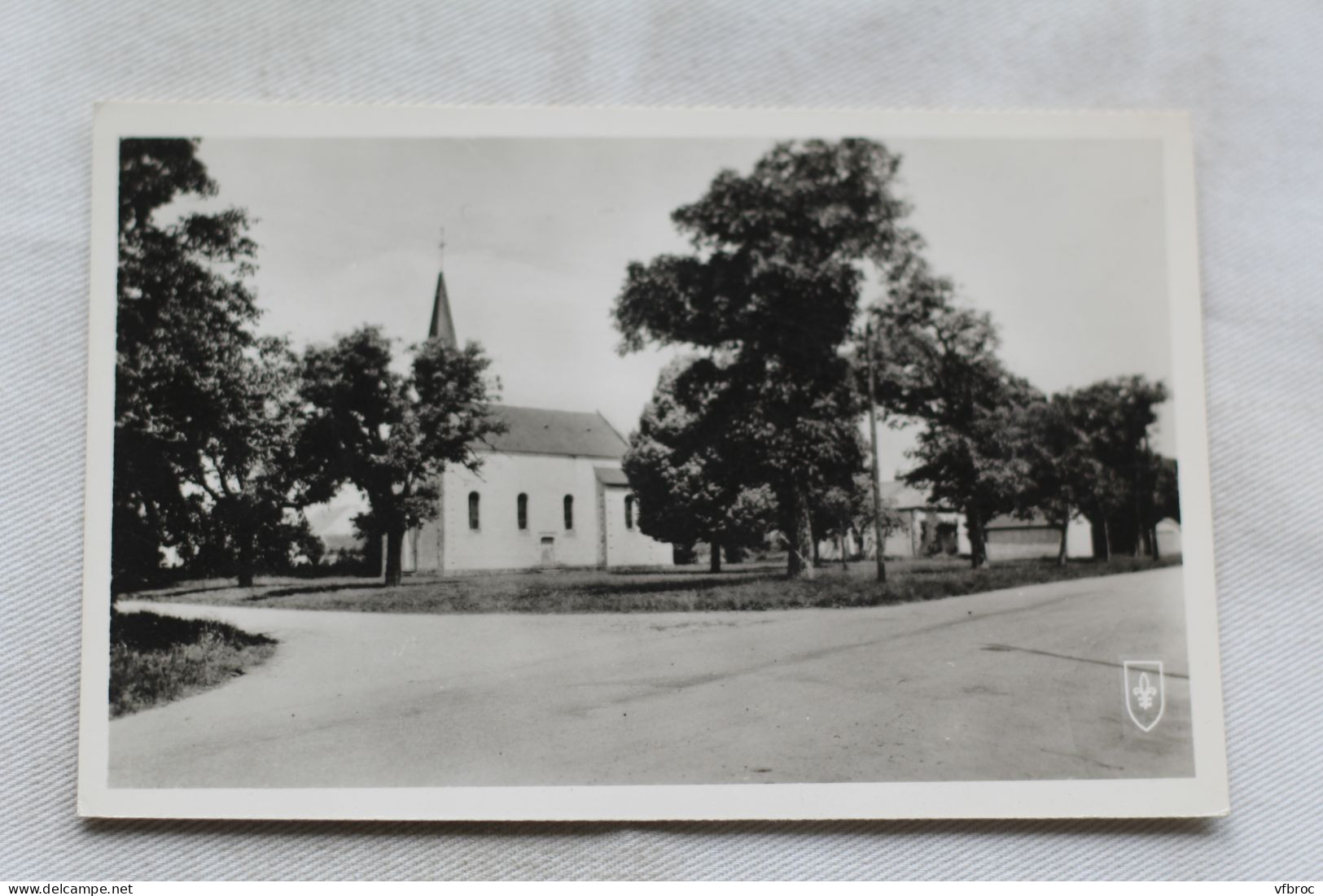 Cpsm, Chaumoux Marcilly, place de l'église, Cher 18
