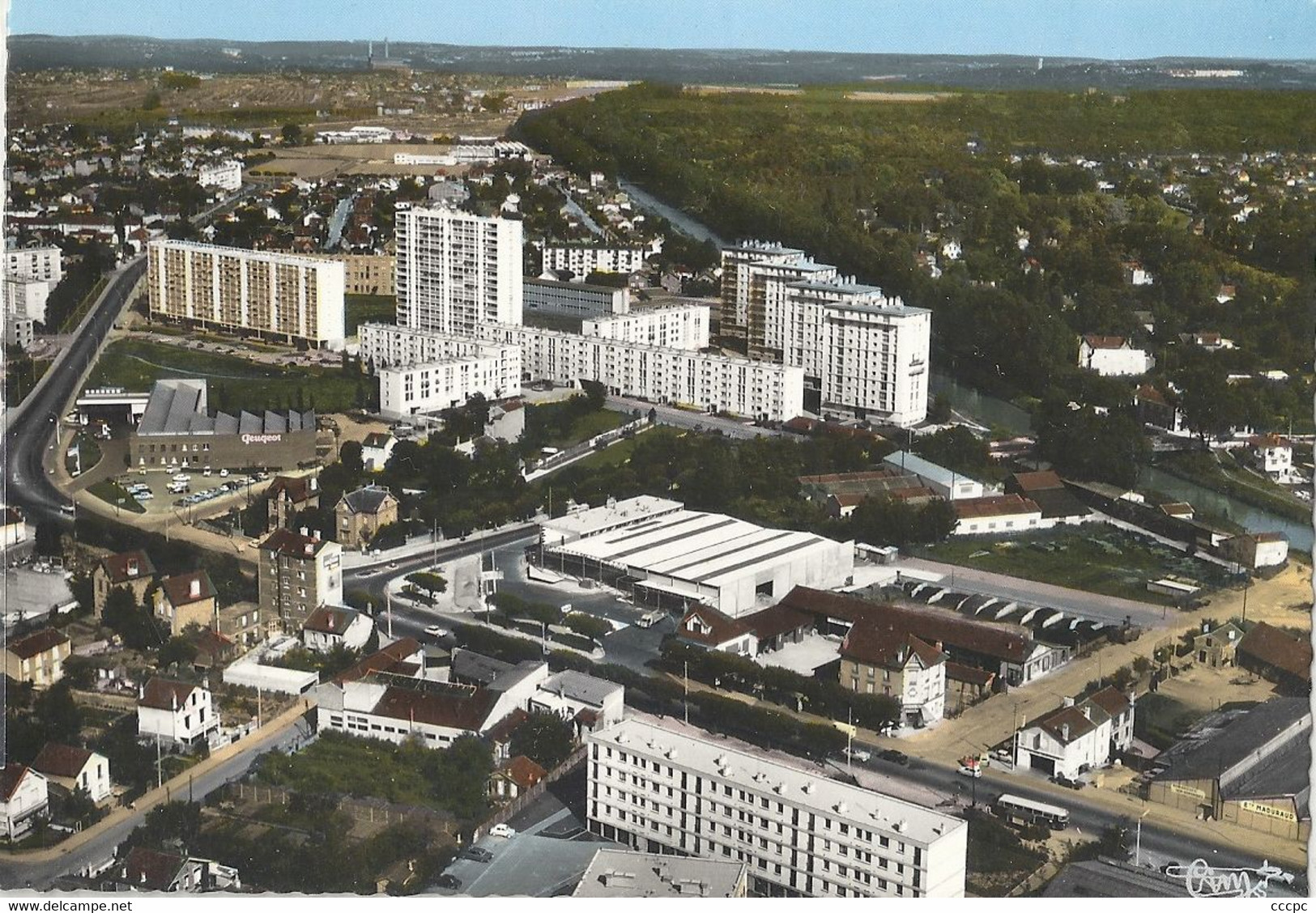 CPSM Chelles Vue générale aérienne "La Grande Prairie"