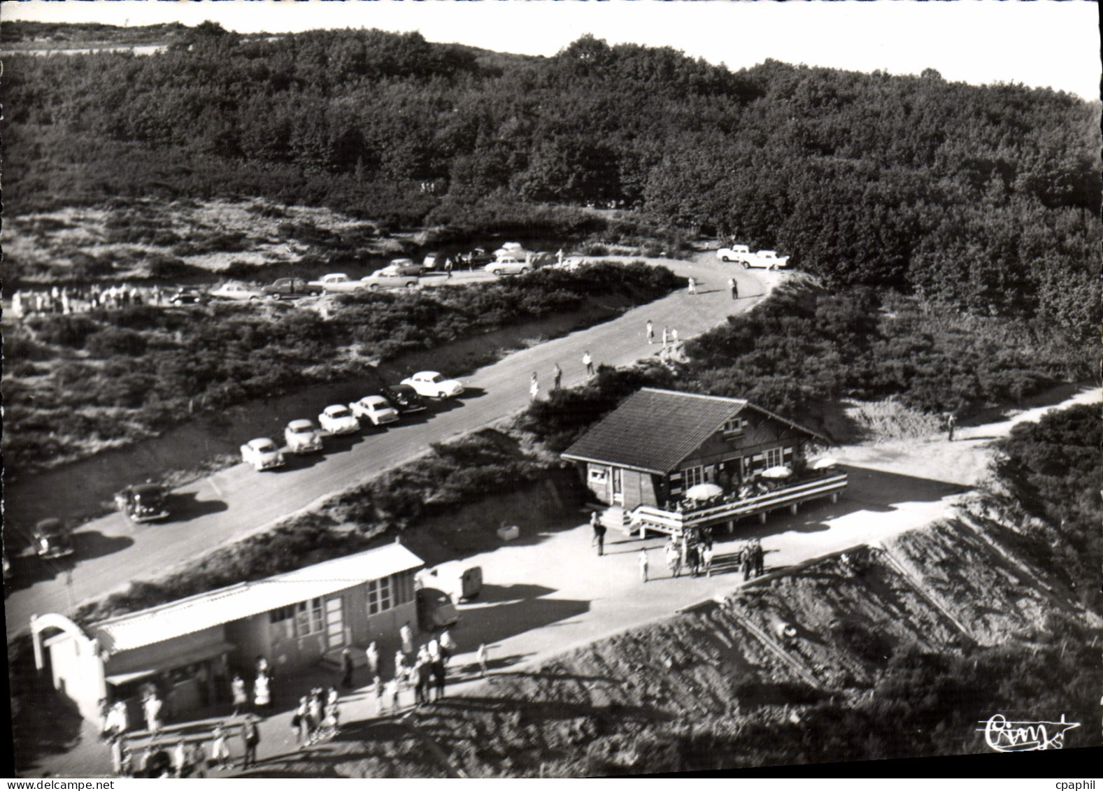 CPSM Chiroubles Vue Generale Aerienne chalet de dégustation