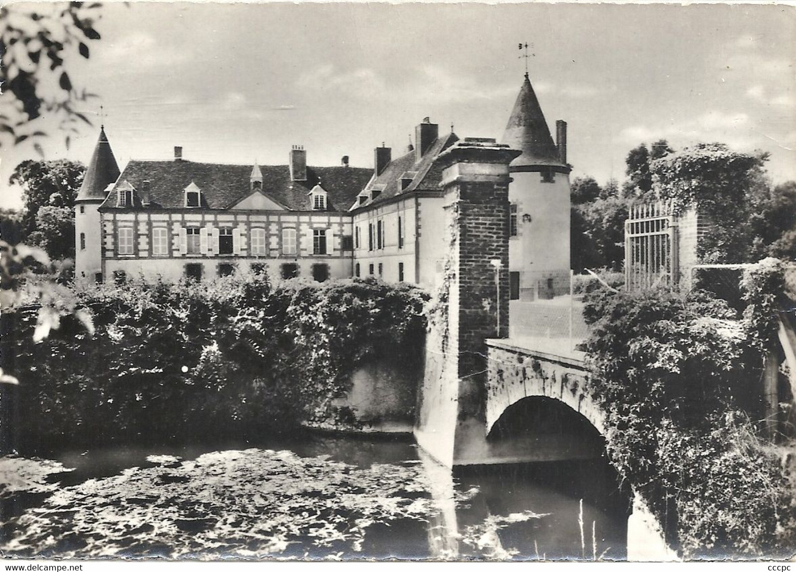 CPSM Colonie de Vacances d'Ivry Le Château de Chevillon vue générale