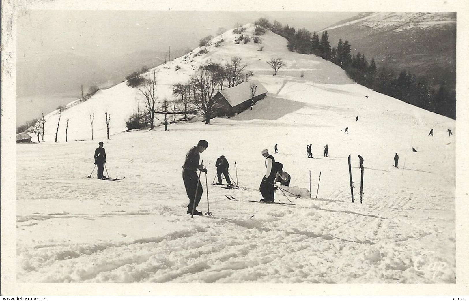 CPSM Corps La Piste de Boustique et la ferme