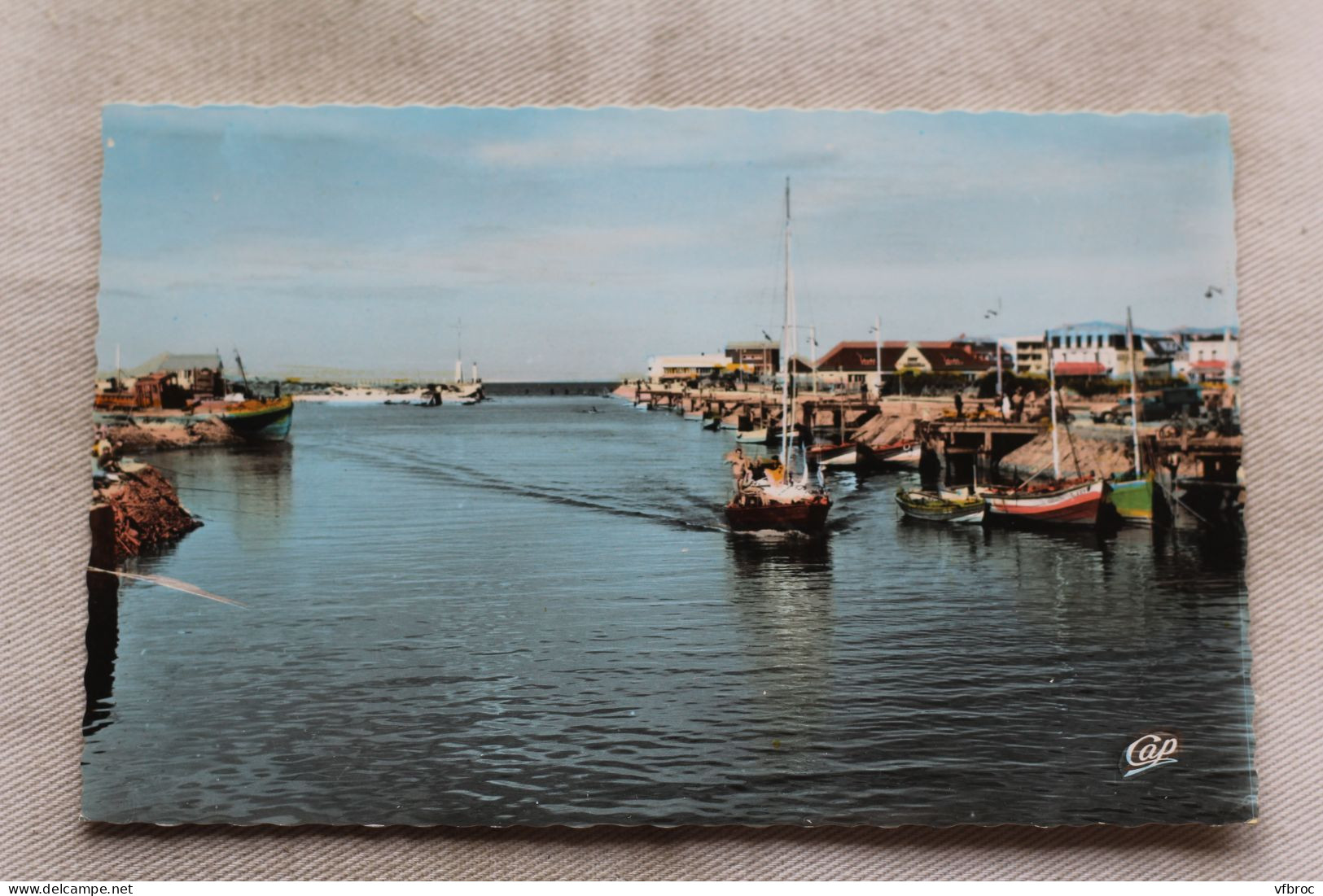 Cpsm, Courseulles sur mer, le port, Calvados 14