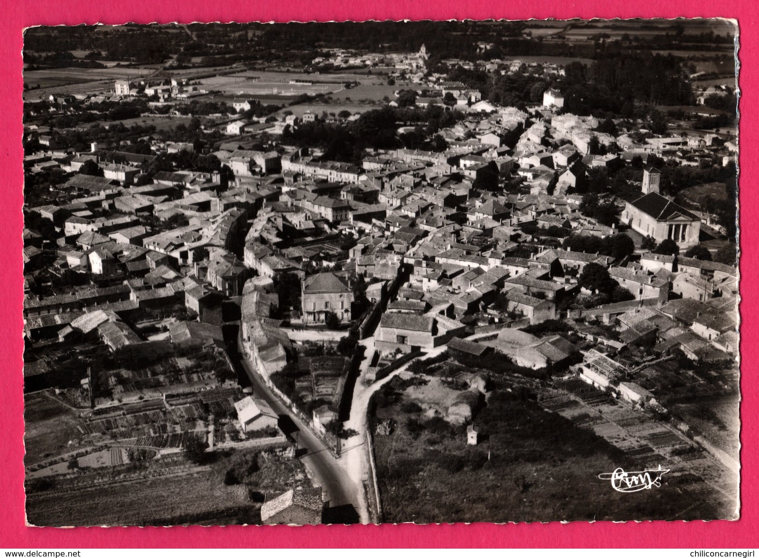 Cpsm Dentelée - Chef Boutonne - Vue Aérienne - Ensemble Ville à l'arrivée de Limoges par Sauzé Vaussais - CIM - 1957