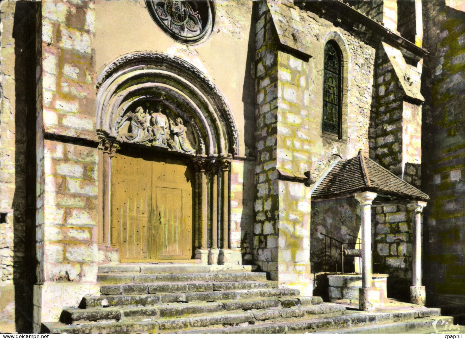 CPSM Donnemarie Dontilly (S et M) L'Eglise Le Porche et le Pults