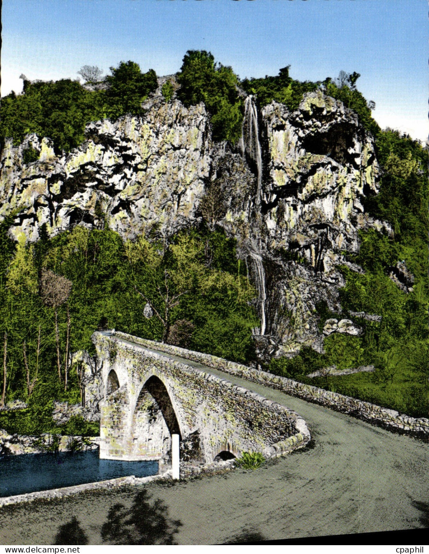 CPSM environs de GANGES et du VIGAN cascade de Saint Julien de la Nef