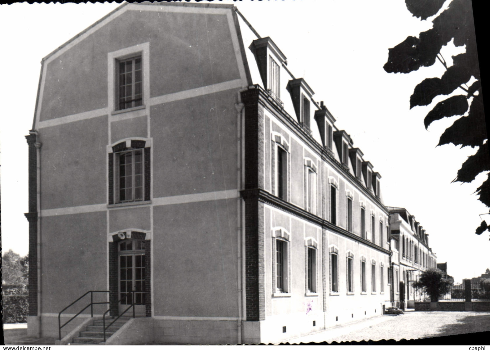 CPSM Fondation Pereire Tournan en Brie (S et M) Facade