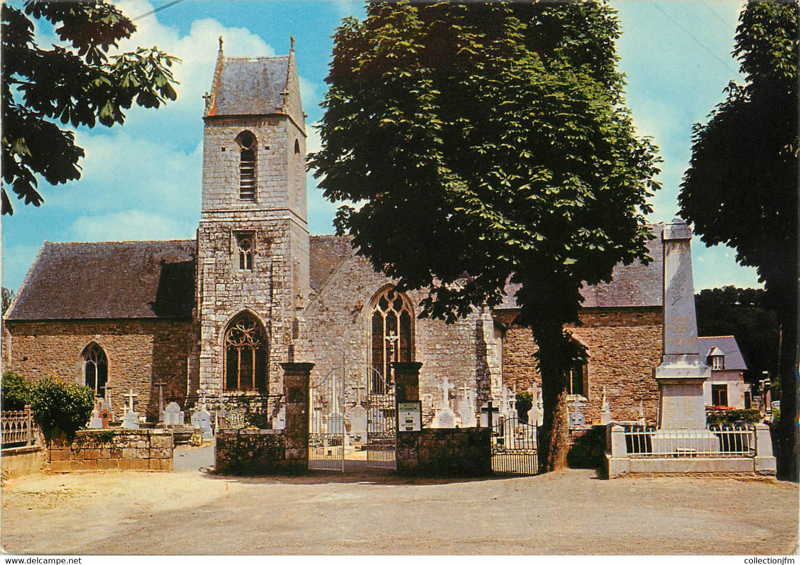 / CPSM FRANCE 22 "Jugon les lacs, l'église et le cimetière"