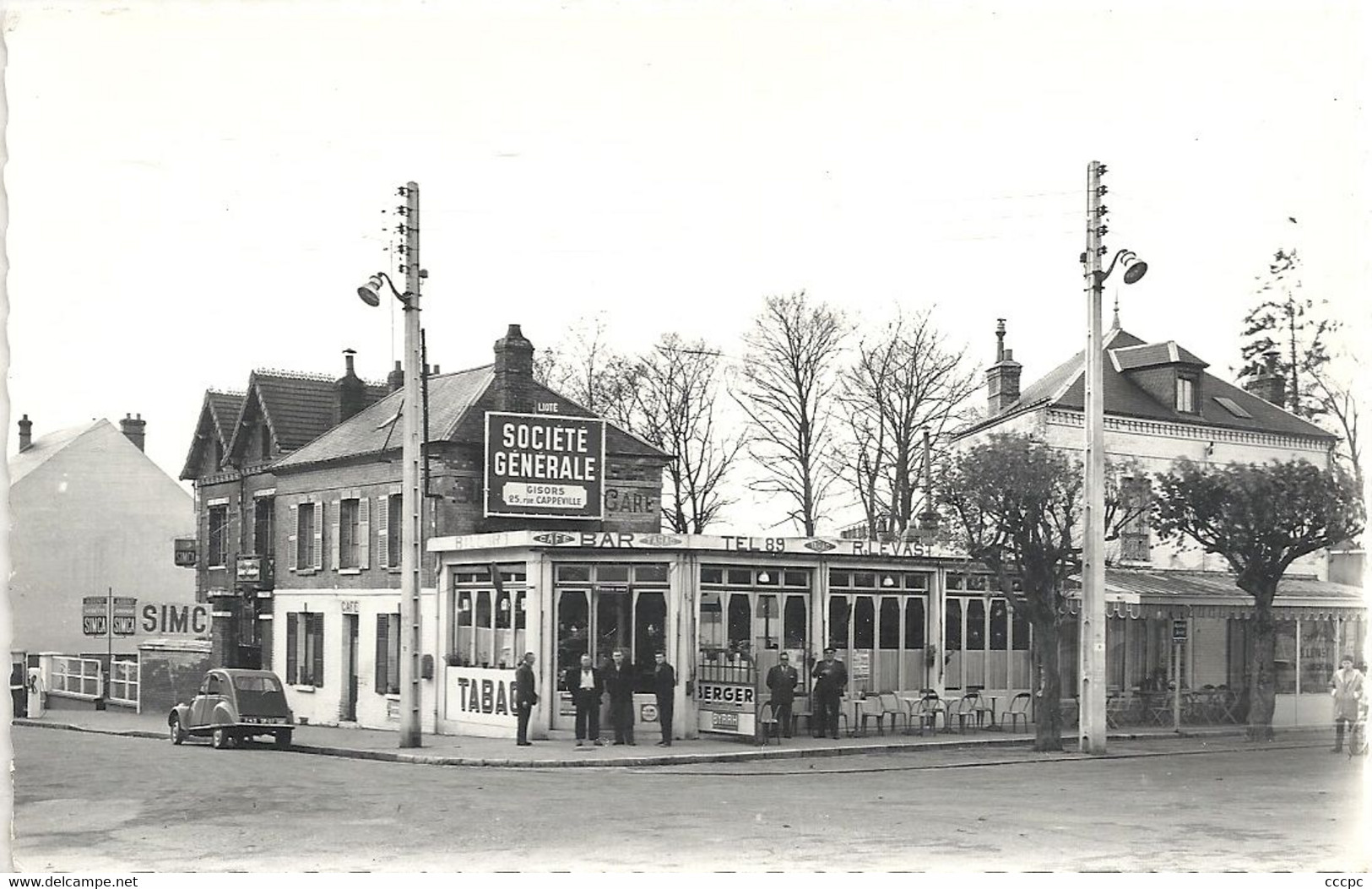 CPSM Gisors La Place de la Gare