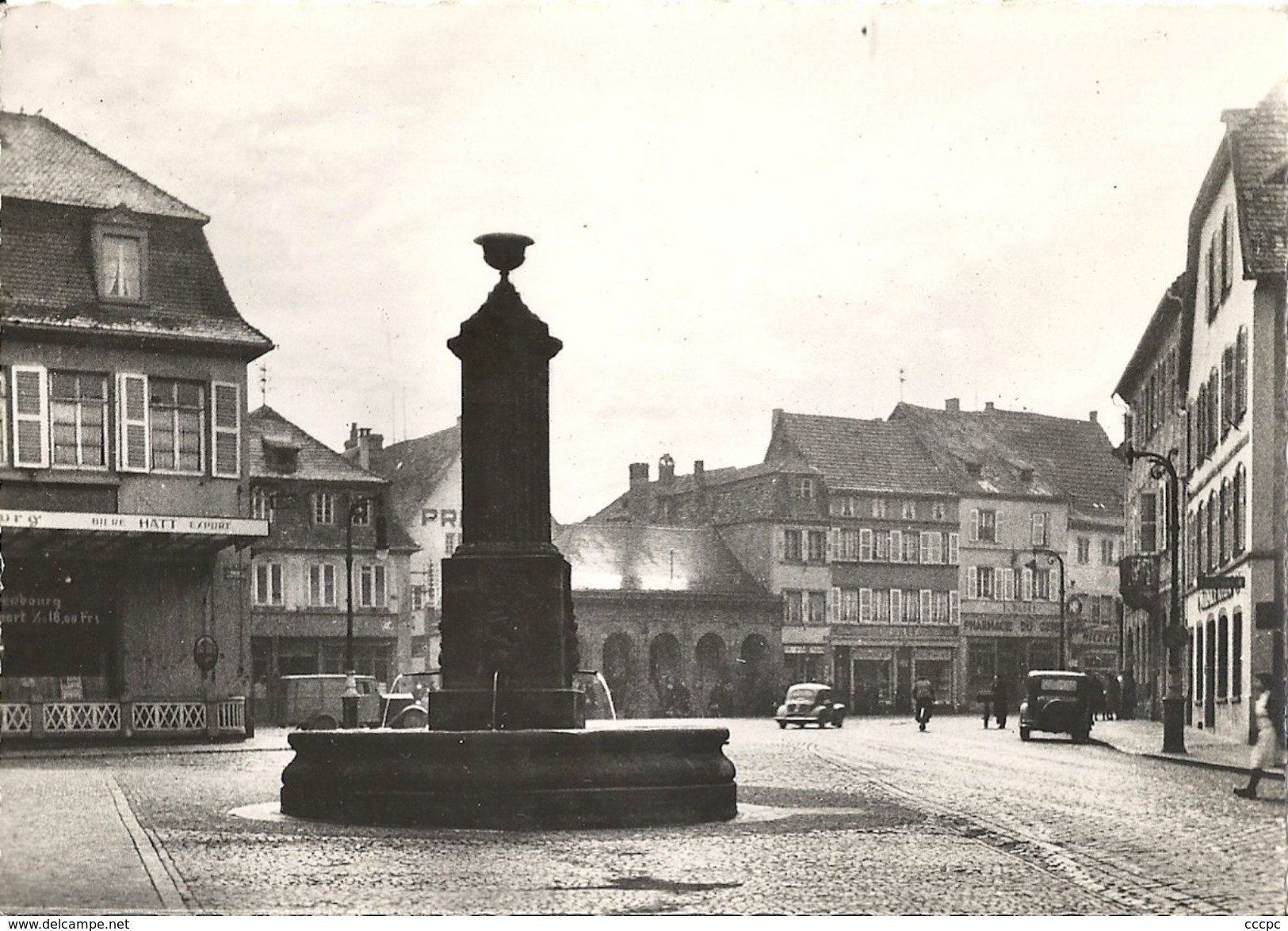 CPSM Haguenau Place d'Armes