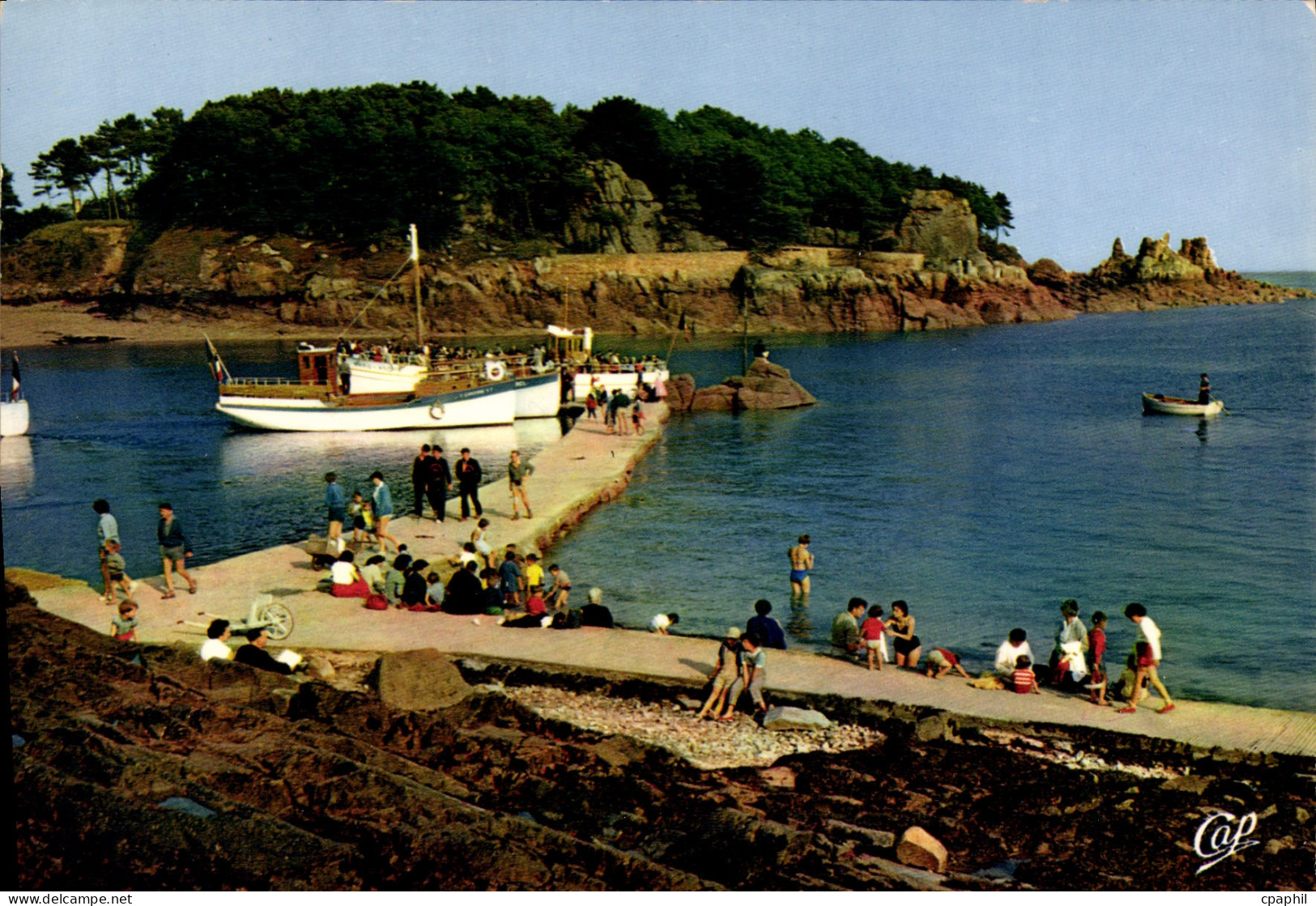 CPSM ILE DE BREHAT vedettes embarcadère