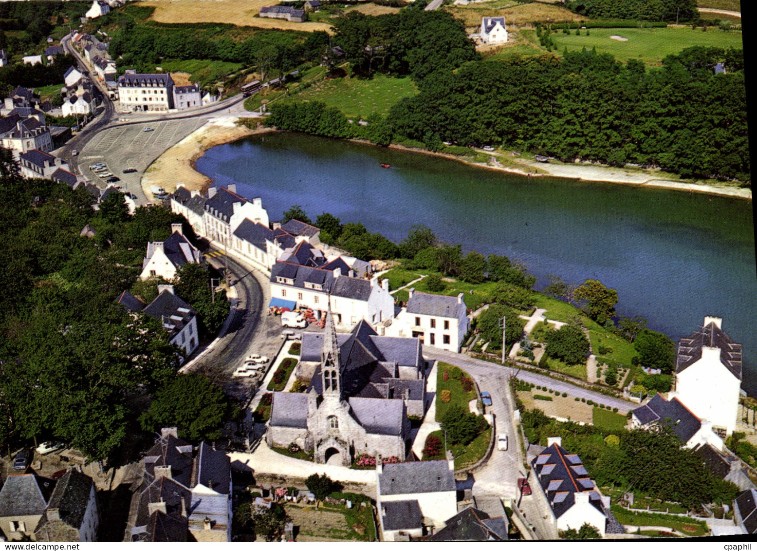 CPSM L'Eglise Et Le Fond De La Baie De La Foret Fouesnant
