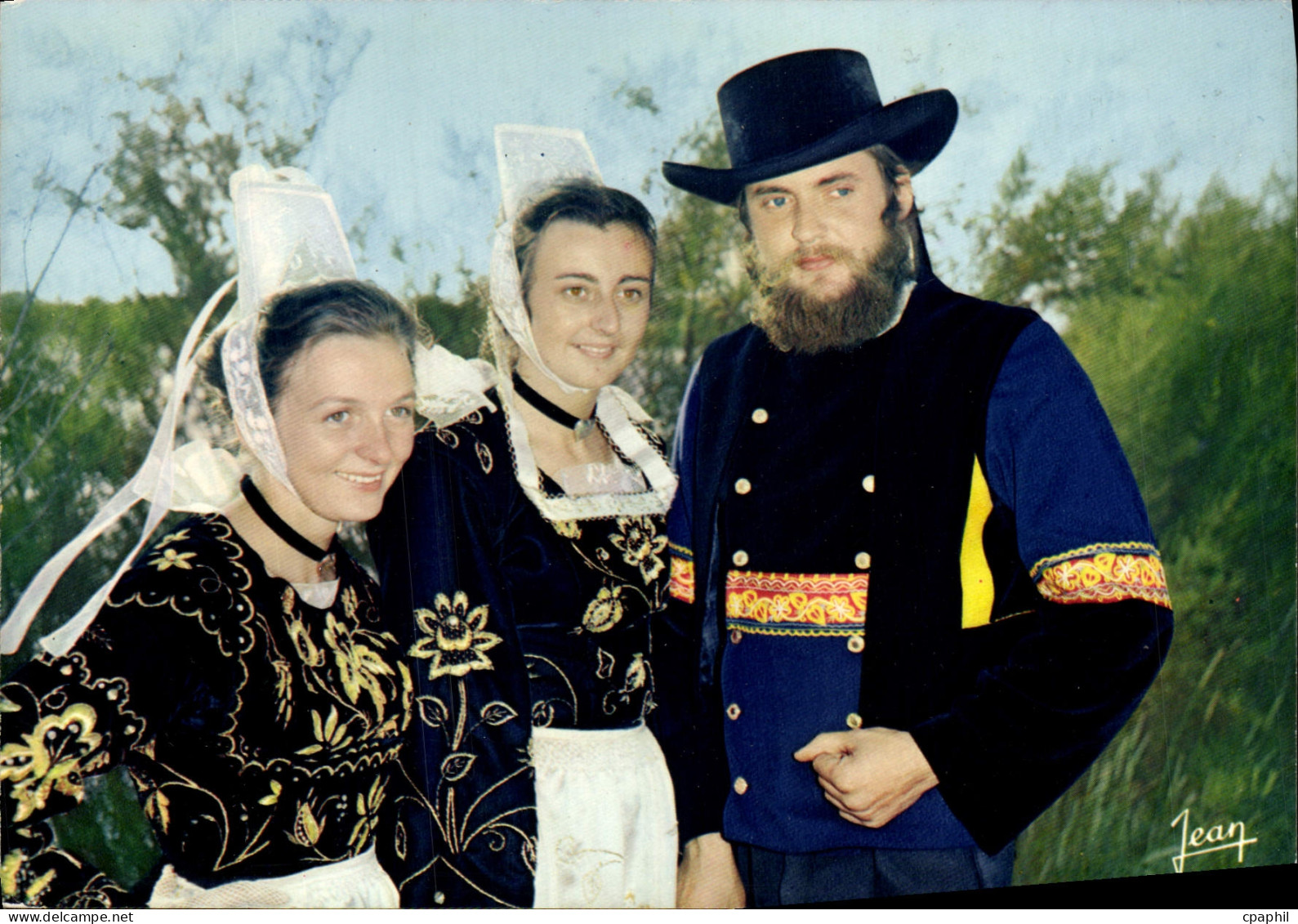 CPSM La Bretagne Groupe folklorique de Plomodiern en Porzay