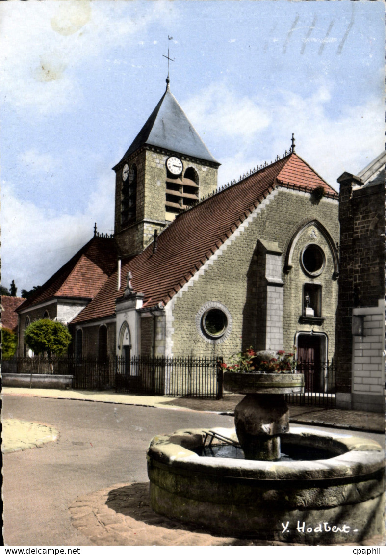 CPSM La Ferte Gaucher (Seine et Marne) L'Eglise Paroissiale Saint Romain (XIII XVI siecle)