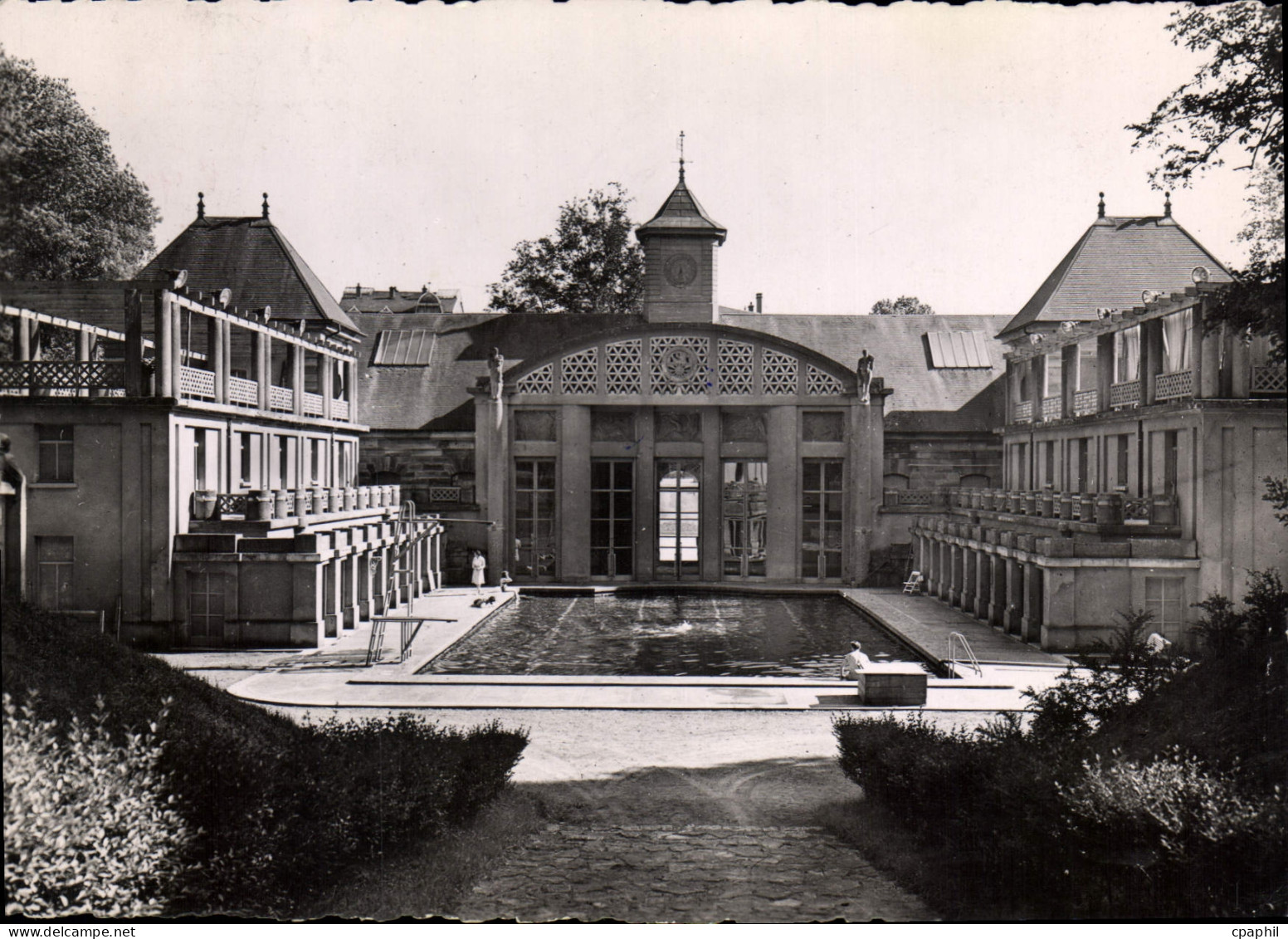 CPSM La Piscine Thermale de Luxeuil les Bains Haute Saone