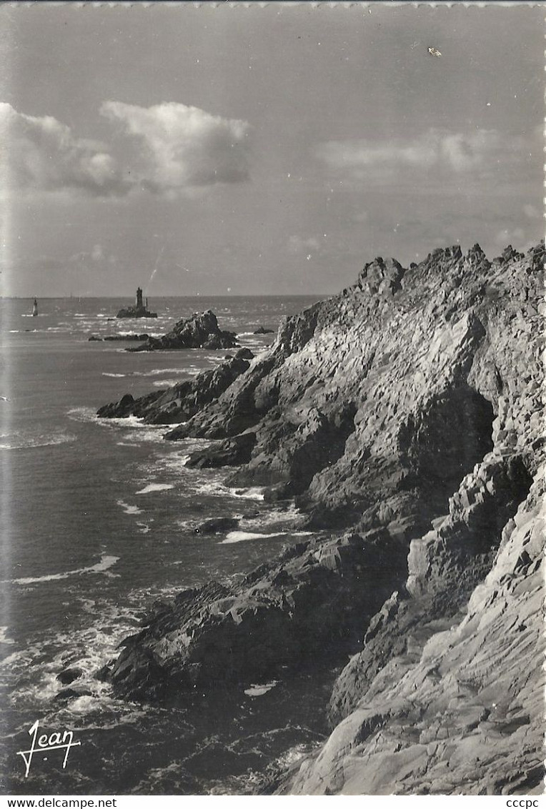 CPSM La Pointe du Raz et le phare de Vieille