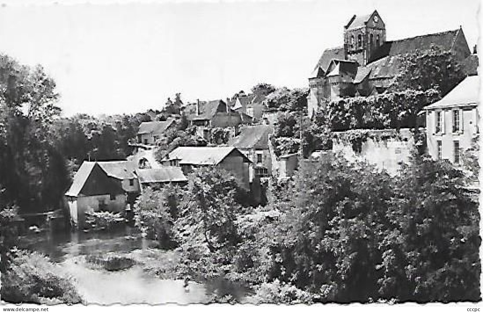 CPSM La Roche-Posay Le Moulin et l'Eglise