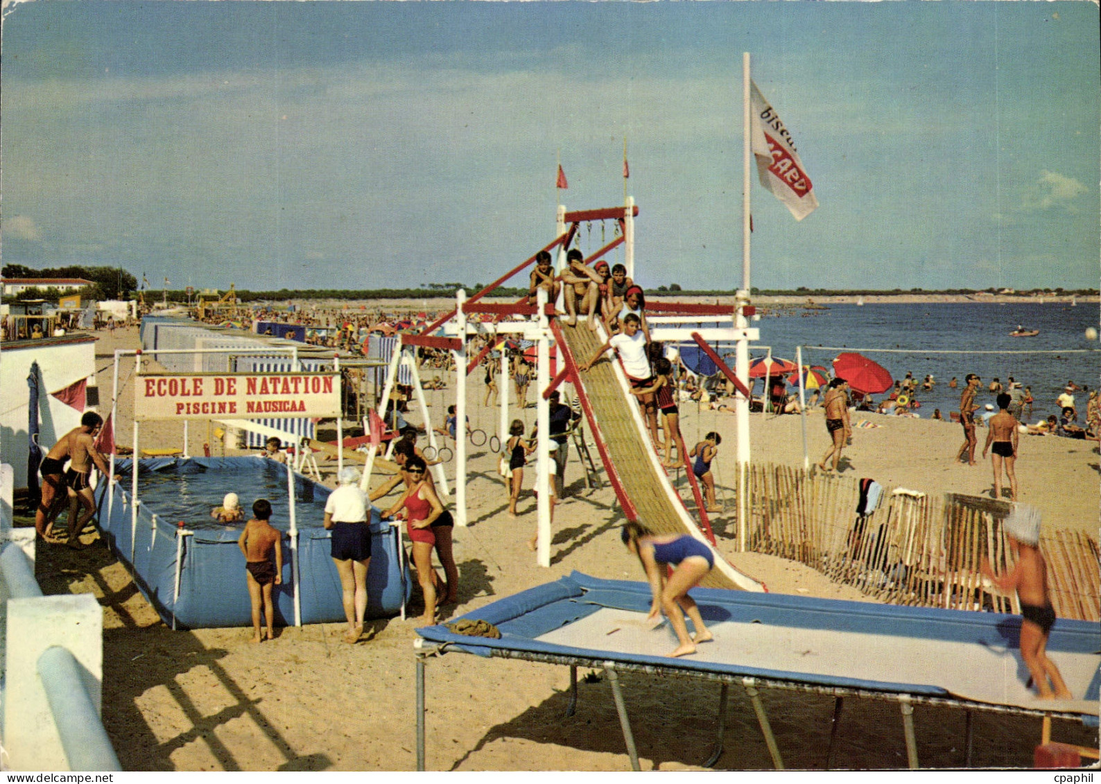 CPSM LA TRANCHE sur MER La Plage et les jeux