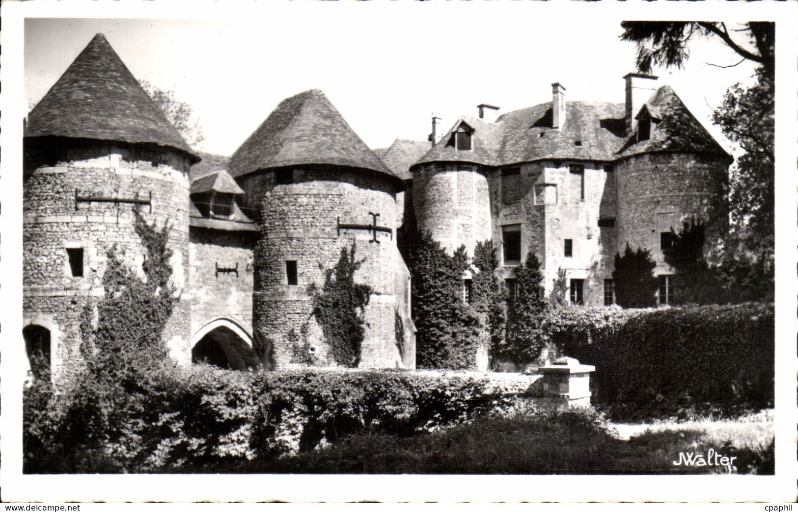 CPSM Le chateau d Harcourt Vue generale