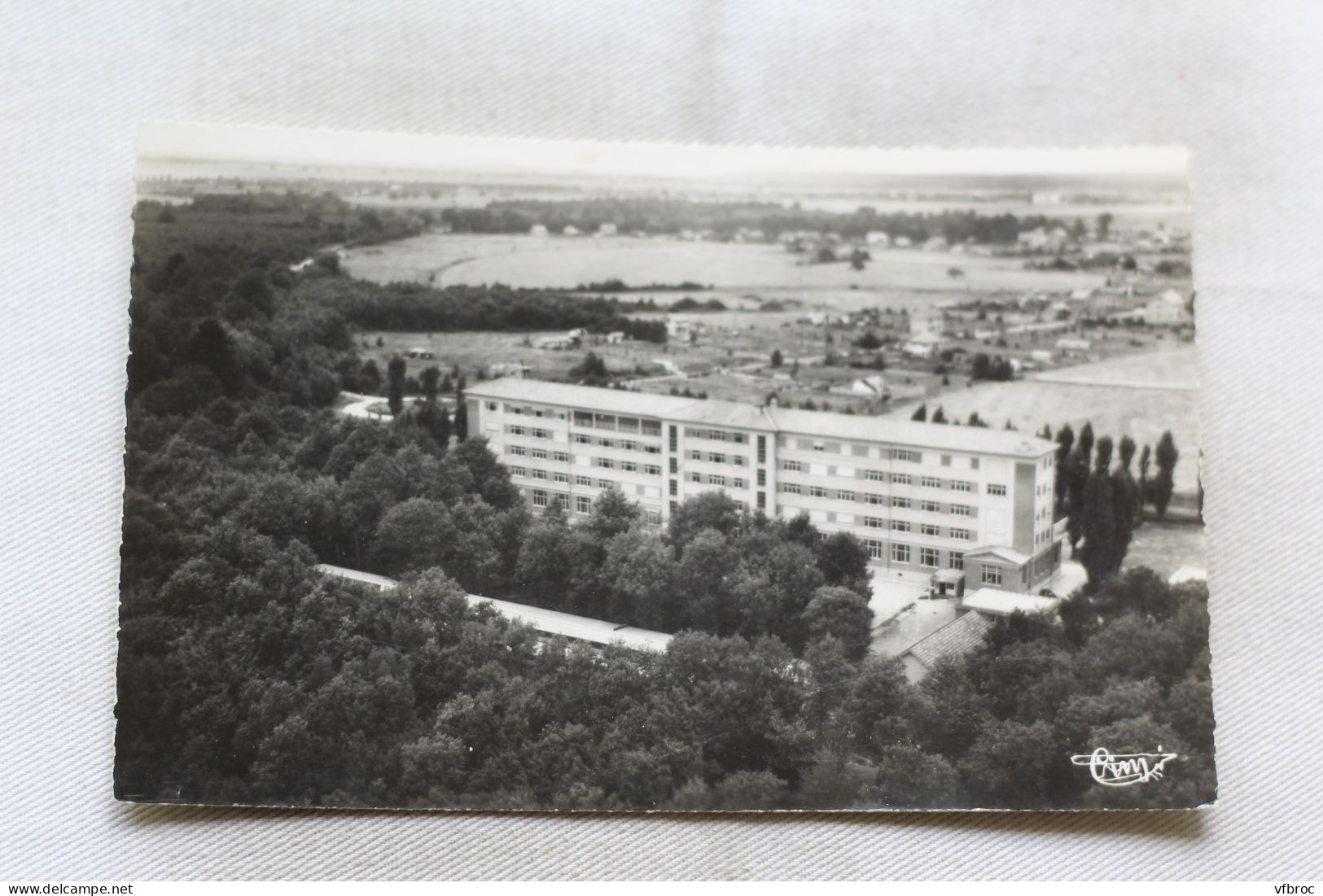 Cpsm, Le Mesnil saint Denis, le préventorium départemental, vue aérienne, Yvelines 78